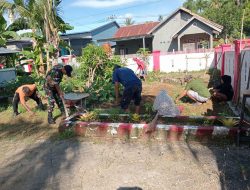 Kompak! Babinsa Koramil 1407-18/Kajuara Dan Warga Kelurahan Awangtangka Gelar Aksi Bersih Lingkungan