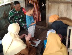 Babinsa Koramil 1407-18 Kajuara Pastikan Program Posyandu Menjangkau Seluruh Warga