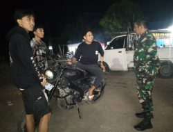 Cegah Gangguan Kamtibmas, Patroli Malam Babinsa Sasar Titik Kumpul Kawula Muda