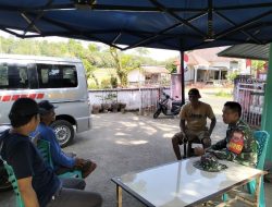 Babinsa Koramil 1407-15/Mare Kodim Bone Aktif Jalin Komunikasi Dengan Tokoh Masyarakat