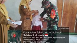 Babinsa Koramil 1407-08/Lamuru Kawal Imunisasi Polio : Pastikan Anak-Anak Di Desa Gaya Baru Sehat Dan Kuat