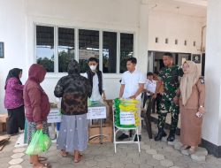 Jaga Stabilitas Pangan, Babinsa Palakka Kodim 1407/Bone Kawal Jalannya Pasar Murah Di Desa Ureng