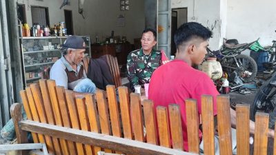 Membangun Keakraban, Aksi Nyata Babinsa Koramil 1407-06/Awangpone Kodim Bone Perkokoh Kemanunggalan TNI-Rakyat