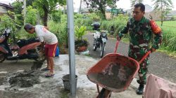 Ringankan Beban Masyarakat, Aksi Nyata Babinsa Koramil 1407-05/Ulaweng Bantu Pembangunan Rumah Binaan