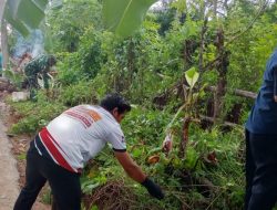 Gelorakan Gerakan Peduli Lingkungan, Babinsa Koramil 16/Tonra Kodim Bone Ajak Warga Bulu Bulu Jaga Kebersihan