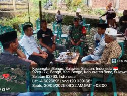 Gelar Komsos, Babinsa Koramil Lapri Kodim 1407/Bone Ajak Warga Desa Bengo Bersama Sama Jaga Kamtibmas