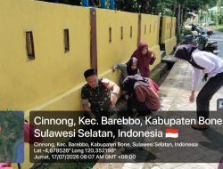 Babinsa Koramil 1407-11/Barebbo Gotong Royong Bersama Kader Posyandu Tingkatkan Kebersihan Fasilitas Kesehatan