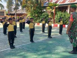 Babinsa Koramil 1407-19/Kahu Kodim Bone  Bekali Pelajar Dengan Disiplin Dan Kekompakan Melalui PBB