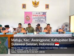 Babinsa Koramil 1407-06/Awangpone Dampingi Penyaluran BLT di Desa Matuju