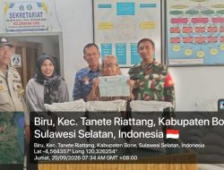 Pastikan Tepat Sasaran, Babinsa Kel. Biru Koramil 1407-07/Tanete Riattang Kawal Penyaluran Bantuan Beras di Kelurahan Biru