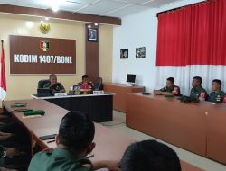 Tim Wasgiat Sterdam XIV/Hsn Berikan Pengarahan, Kodim 1407/Bone Mantapkan Pembinaan Teritorial